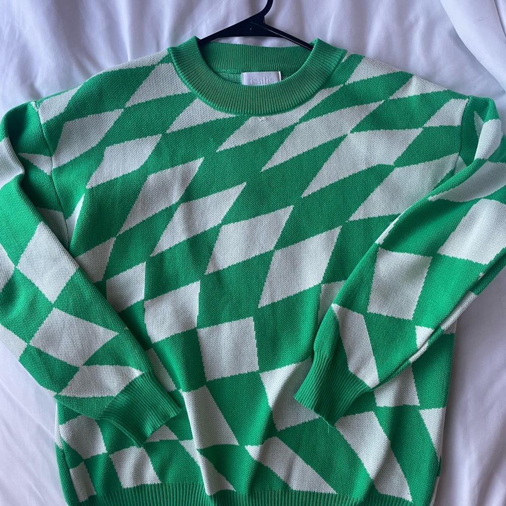 Isalis green sweater